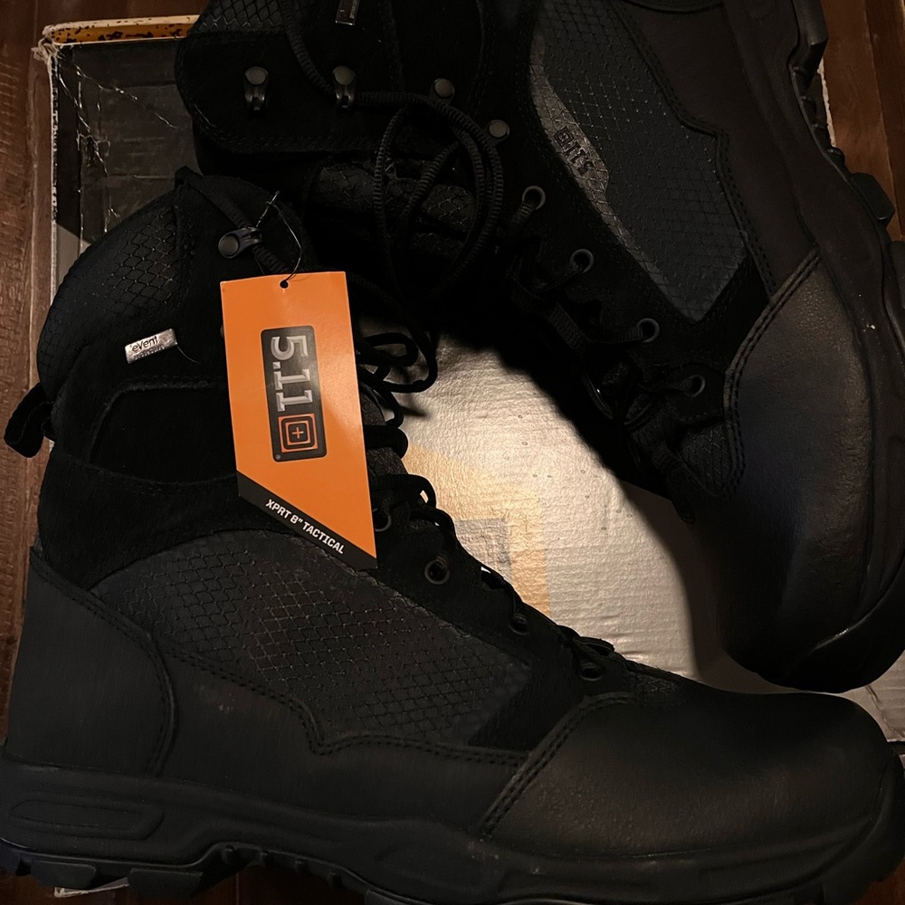***NWT 5.11 XPRT 8” tactical boot*** Size Men’s 13